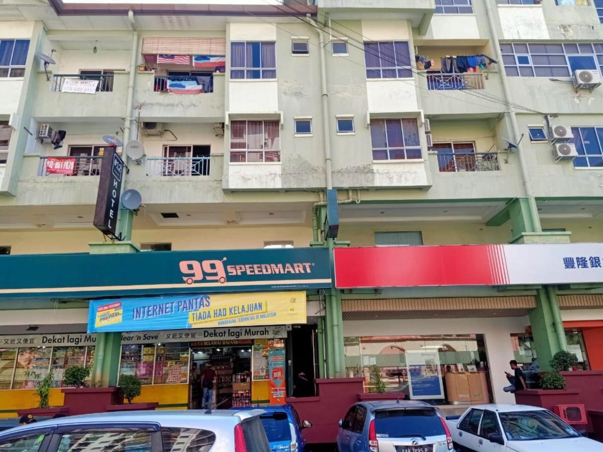 Oyo 90457 Borneo Eco-House Hashtag 12 Boutique Hotel Kota Kinabalu Eksteriør billede